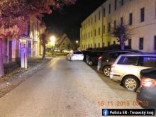 Opitá vodička, ktorá rozbila autá v centre, dostala podmienku a zákaz šoférovať