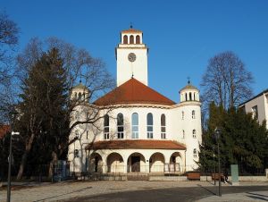 Kostol trnavských evanjelikov má jubileum, kalendár pripomína aj spartakovca