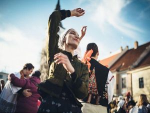 Na verejné korčuľovanie sa pôjde v Trnave v maskách, veselo bude aj v centre