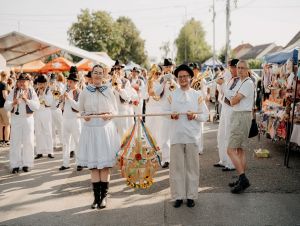 folklor_cervenik_260801.jpg