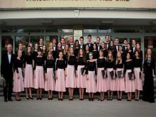 Trnavská Cantica nova uviazla v Tokiu, zbor však už nocoval v luxusnom hoteli