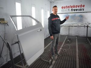 Stala sa vám dopravná nehoda? Trnavský Freecars vybaví všetko potrebné za vás