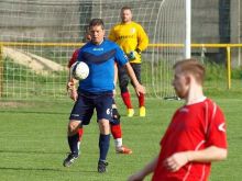 Futbal, 8. ligy A, B: Slovenská Nová Ves a Veľké Kostoľany zatiaľ stopercentné