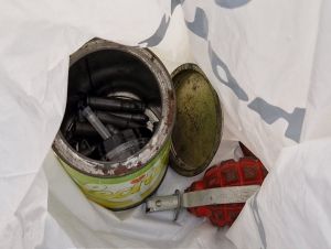 V koši na Saleziánskej boli vyhodené náboje a granát, zasahoval pyrotechnik