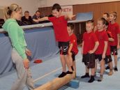 Mladí spartakovci trénujú aj pod vedením gymnastickej trénerky