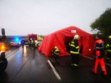 Tragická nehoda pri Nitre zasiahla aj hasičov z Trnavského kraja