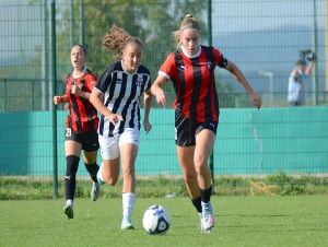 Mládežníčky Spartaka nadeľovali v Leviciach, na jar zabojujú o vrchné priečky