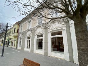 Krásny priestor na Hlavnej 17 ponúkajú opäť na prenájom, kraj išiel s nájomným dolu