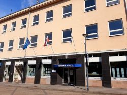 Mestský úrad v Hlohovci funguje obmedzene, testovanie robia na dvoch miestach