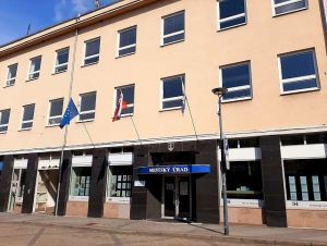 V Hlohovci zatvárajú mestský úrad, dôvodom sú obavy zo šírenia koronavírusu