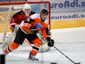 Hokej: Na zápase Trnava - Michalovce sa strhla hromadná bitka