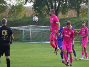 Futbal, 5. liga: Piešťany vyhrali v Hlohovci, na diaľku im pomohla Horná Krupá