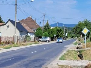 Horné Orešany budú mať opravenú cestu, Vážska cyklomagistrála ďalšie kilometre