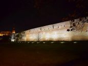 FOTO: Hradby na Hlbokej ulici atraktívne nasvietili, história mesta ožíva