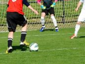 FUTBALOVÁ GLOSA: Samovražedná misia mladého trénera sa začala infernom