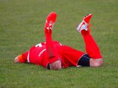 Štvrtú ligu rozšírili, v rozbehnutej súťaži zmenili vylosovanie, klubom možno dajú kompenzáciu