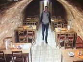 Policajné pátranie: V trnavskej reštaurácii ukradol tržbu, zachytili ho kamery