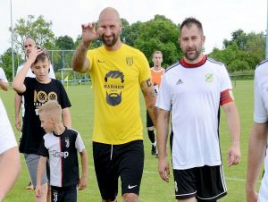 Bol najdrahším futbalistom Cífera: Ivan Lietava odohral rozlúčkový zápas