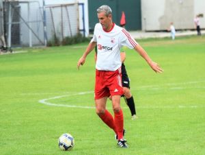 Futbal, 9. ligy: Hrnčiarovce vyprášili Naháč, Šúrovce získali body bez boja