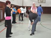 VIDEO: Ženy strácajú zábrany, takto zneškodnia útočníka!