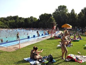 Kúpaliská v Trnave lámali počas víkendu návštevnícke rekordy
