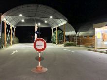 Cudzinec s ochorením koronavírusu býval v Dolnom Dubovom, vyšetrujú ľudí z jeho okolia