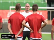 Miroslav Karhan ide trénersky pomôcť treťoligovému Báhoňu