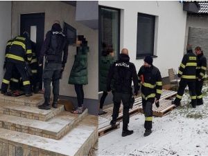 Hasiči a policajti pomohli zúfalej matke v Kátlovciach
