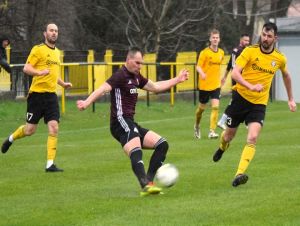 Futbal, 7. liga: Červeník vystriedal Cífer na čele, Bohdanovce zdolali Siladice