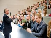 Prezident Andrej Kiska v Trnave diskutoval so študentmi
