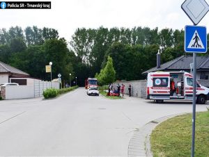 Pri Kamennom mlyne prišlo ku kolízii dievčat na kolobežke a auta