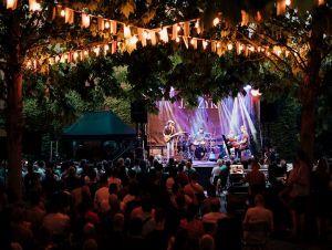 koncert_na_nadvori_250713.jpg