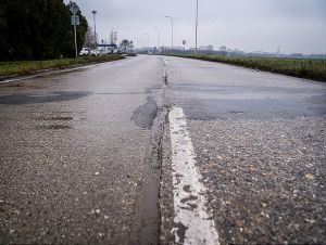 Na opravu Bernolákovej, Koniarekovej a Zavarskej hľadajú dodávateľa prác