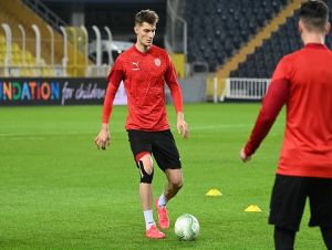 Spartakovec Kóša sa dal na otužovanie, v Istanbule čaká ťažké súboje s Džekom