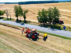 Krajskí cestári majú novú terénnu kosačku, ošetria ňou svahy cyklotrás a ciest