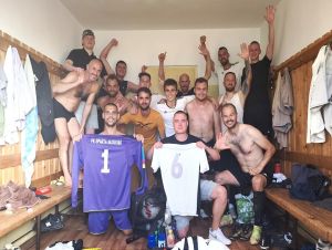 Futbal, 8. liga A: Križovany triumfovali v Smoleniciach, Košolná vyrabovala Špačince