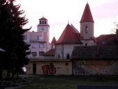 Bezdomovcom pomáha prežiť v mrazoch charita aj policajti