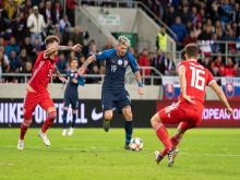 Slovensko pred vypredaným trnavským štadiónom remizovalo s Walesom