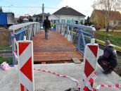 Cez Trnávku vybudovali vynovenú lávku, slúži chodcom a cyklistom