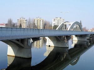 Vynovenú lávku pre chodcov a cyklistov na Krajinskom moste uviedli do prevádzky