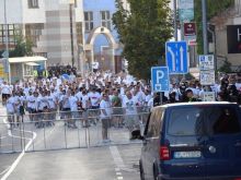 FOTO: Na Trojičnom námestí zavreli kaviarne, v meste bol pred zápasom s Legiou pokoj