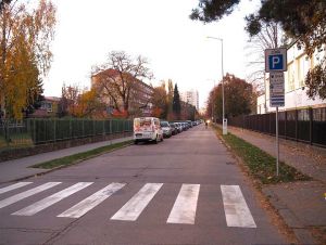 Lomonosovova ulica bude od piatka jednosmerná, pribudnú tu aj cyklopruhy