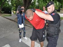 Ľubomír ide za vyhrážanie sa so zbraňou za mreže. Nepomohlo mu ani to, že išlo o napodpobneninu