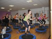 Fitness Beauty organizuje na sobotu maratón na trampolínkach