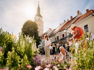 Víkend nabitý akciami: Bude kvetinový trh, rínek, degustácie aj noc v múzeu