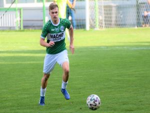 Futbal, 3. liga: Malženice nepremenili penaltu, v Partizánskom prehrali