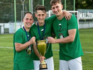 Futbal, 3. liga: Malženiciam oslavy nepokazila ani prehra so Sereďou