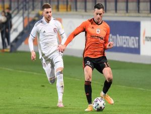 Spartak vystužil obranu, z Ružomberka získal Mateja Čurmu