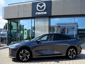 mazda_e6_250909.JPG