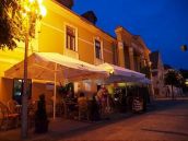 Music Café pripravuje na piatok a sobotu koncerty pod holým nebom